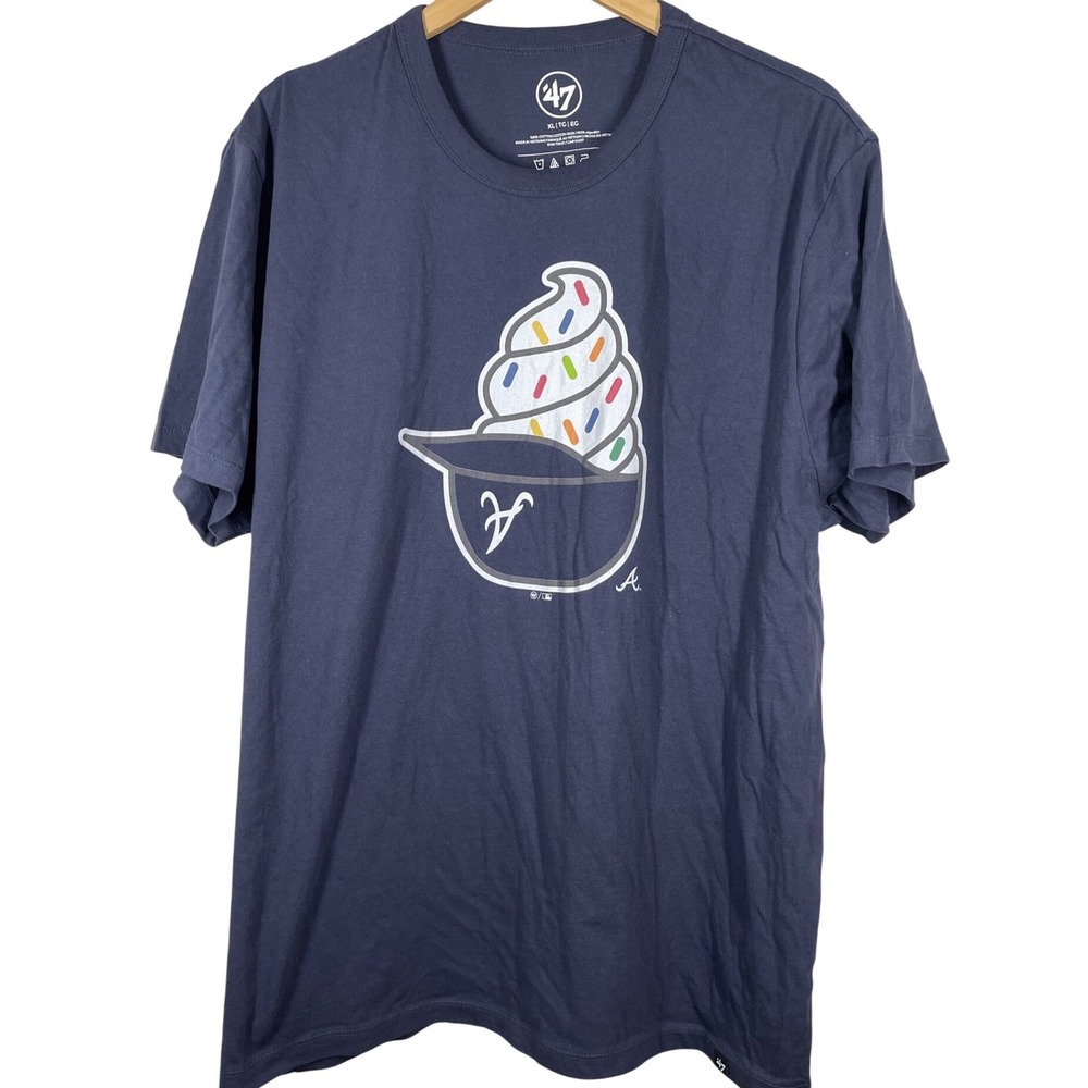 47 Brand Atlanta Braves Ice Cream Helmet T-Shirt Mens XL Navy Blue MLB